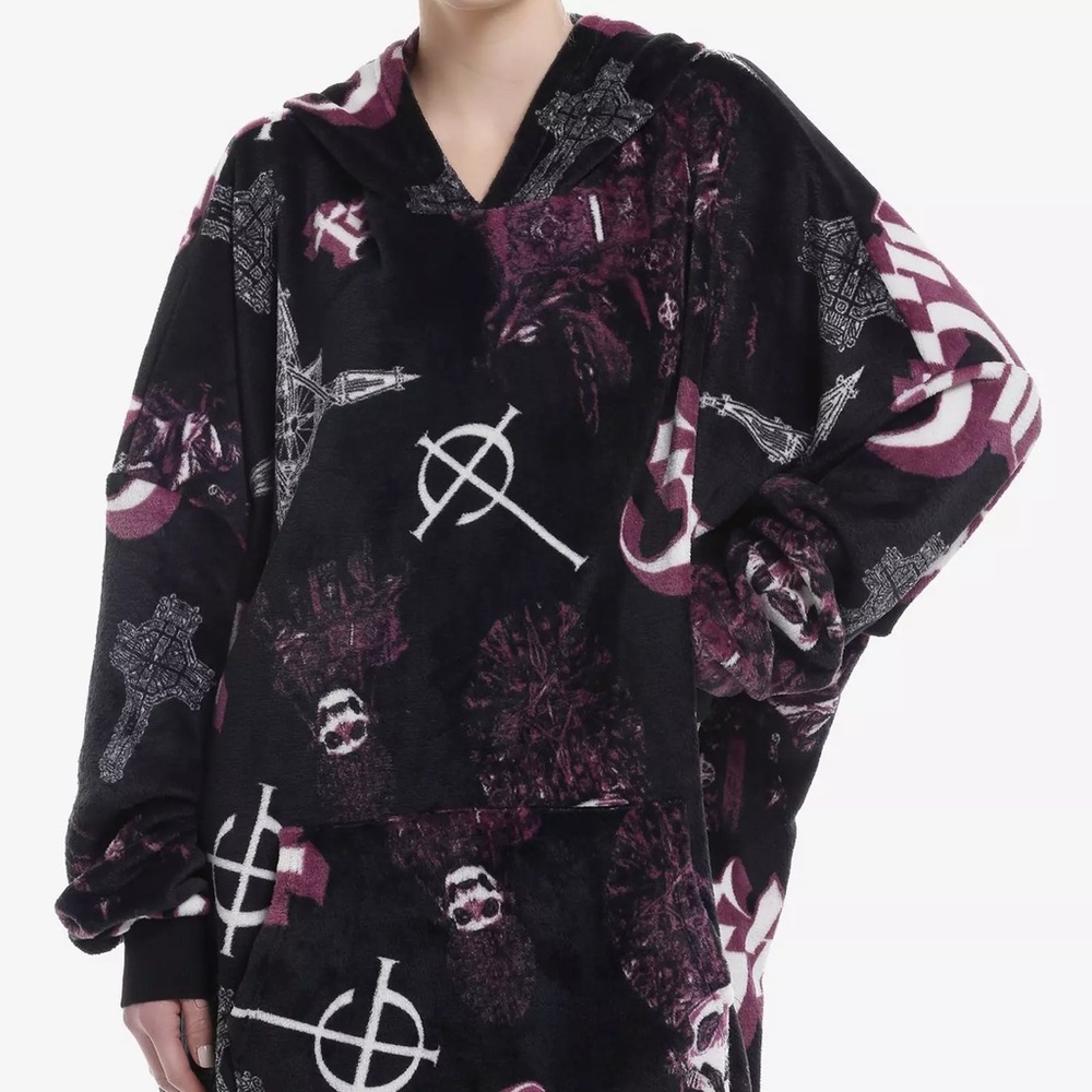 Ghost Icons‎ Fuzzy Oversized Hoodie Hot Topic Papa Emeritus Nameless Ghoul - Picture 2 of 4